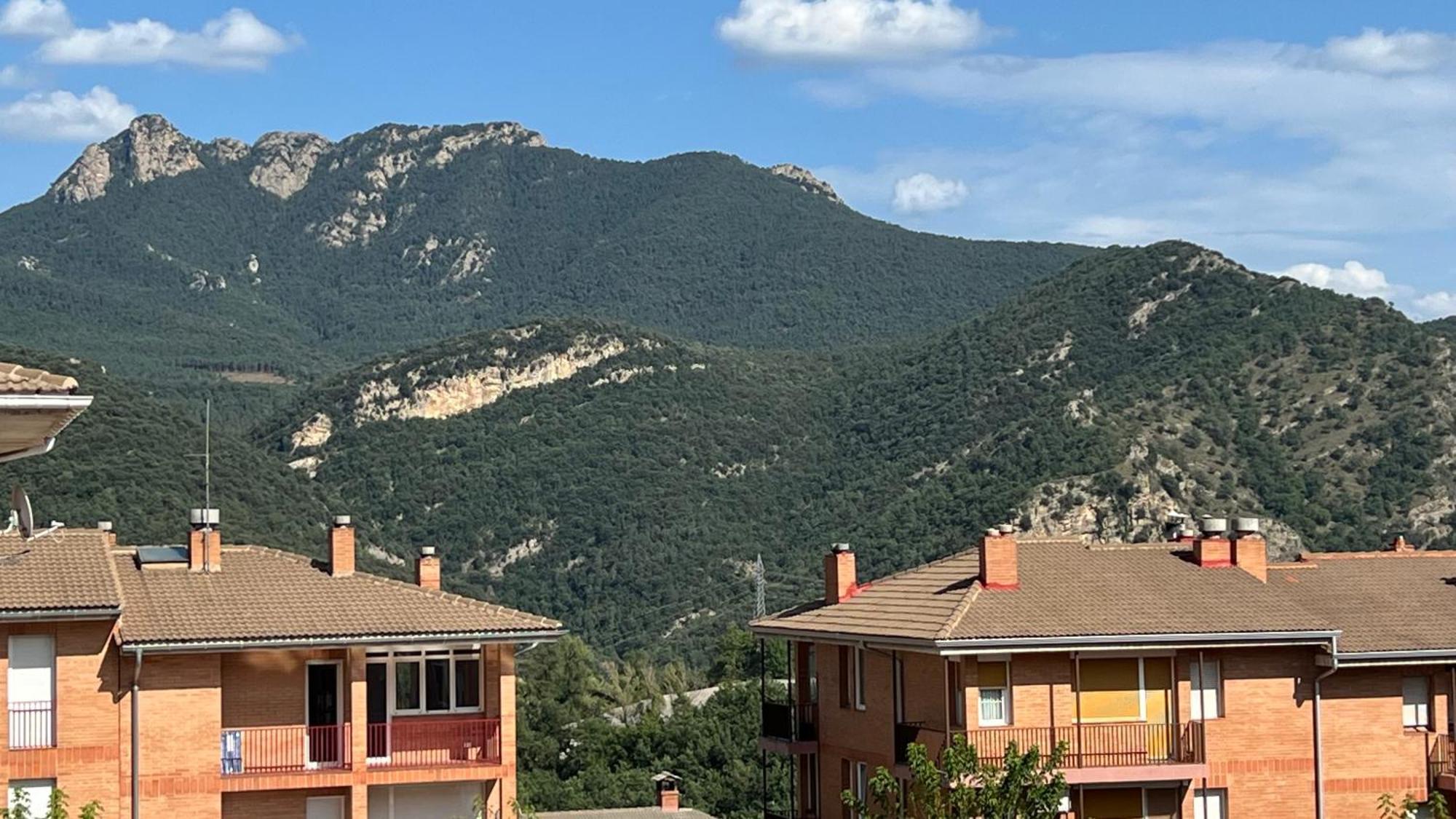 Apartament Acollidor Al Bergueda 6P Sant Jordi de Cercs المظهر الخارجي الصورة
