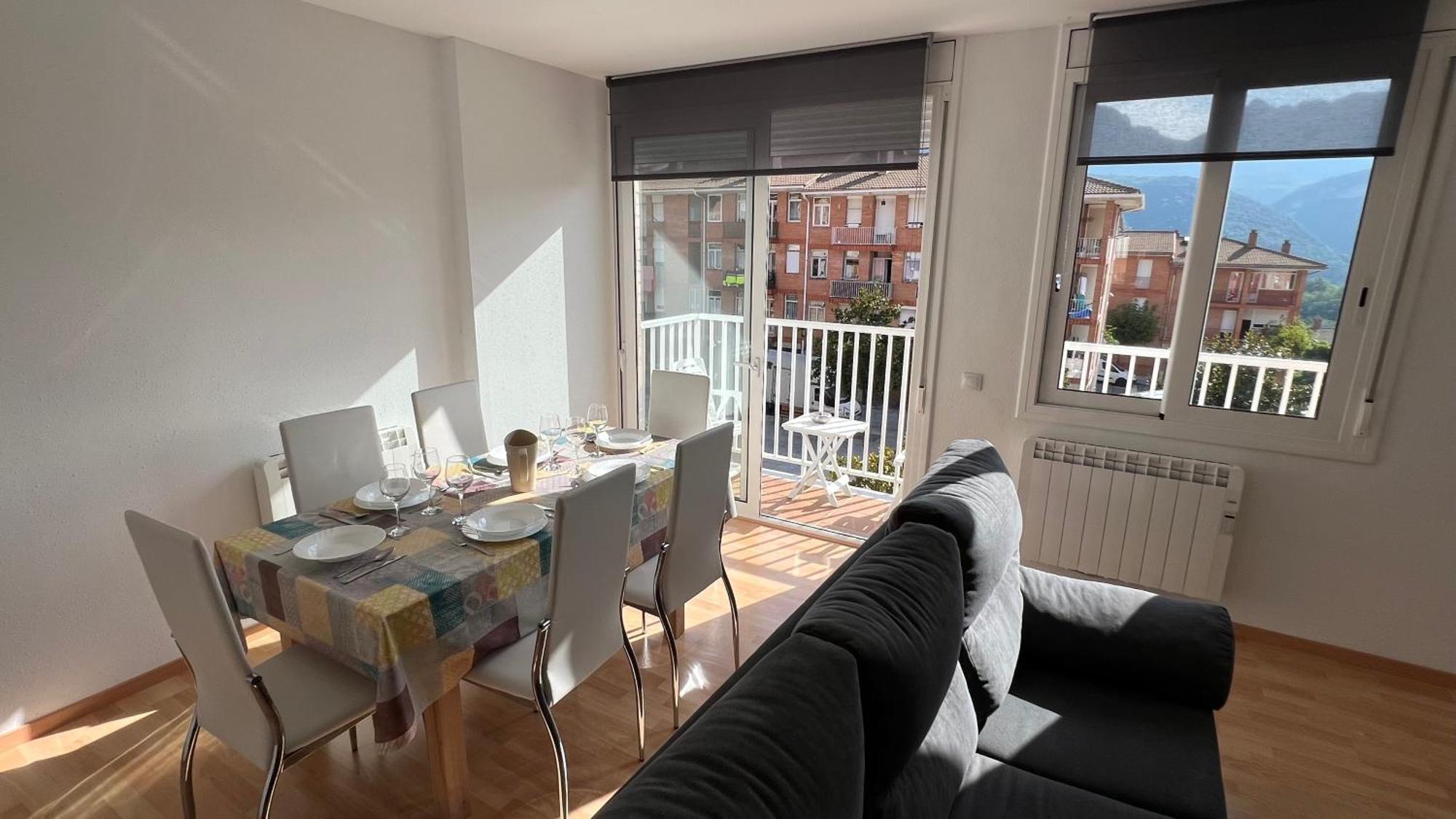 Apartament Acollidor Al Bergueda 6P Sant Jordi de Cercs المظهر الخارجي الصورة